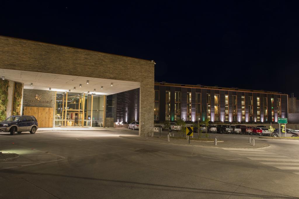 Hotel Enjoy Chiloé Castro Exterior foto The main entrance of the hotel
