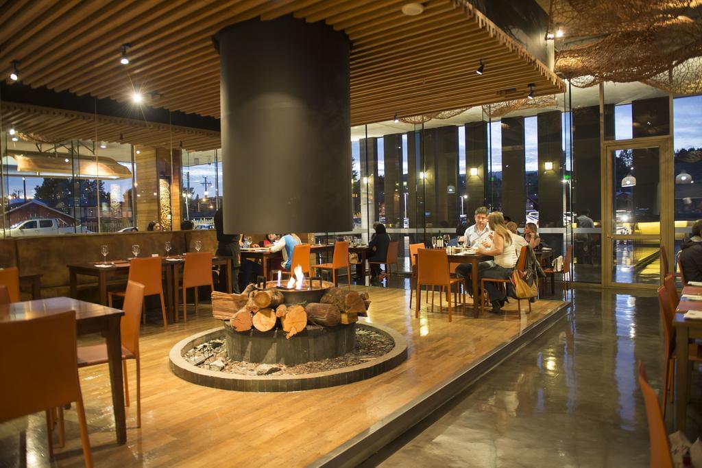 Hotel Enjoy Chiloé Castro Exterior foto Interior of a Starbucks Reserve store in Shanghai, China